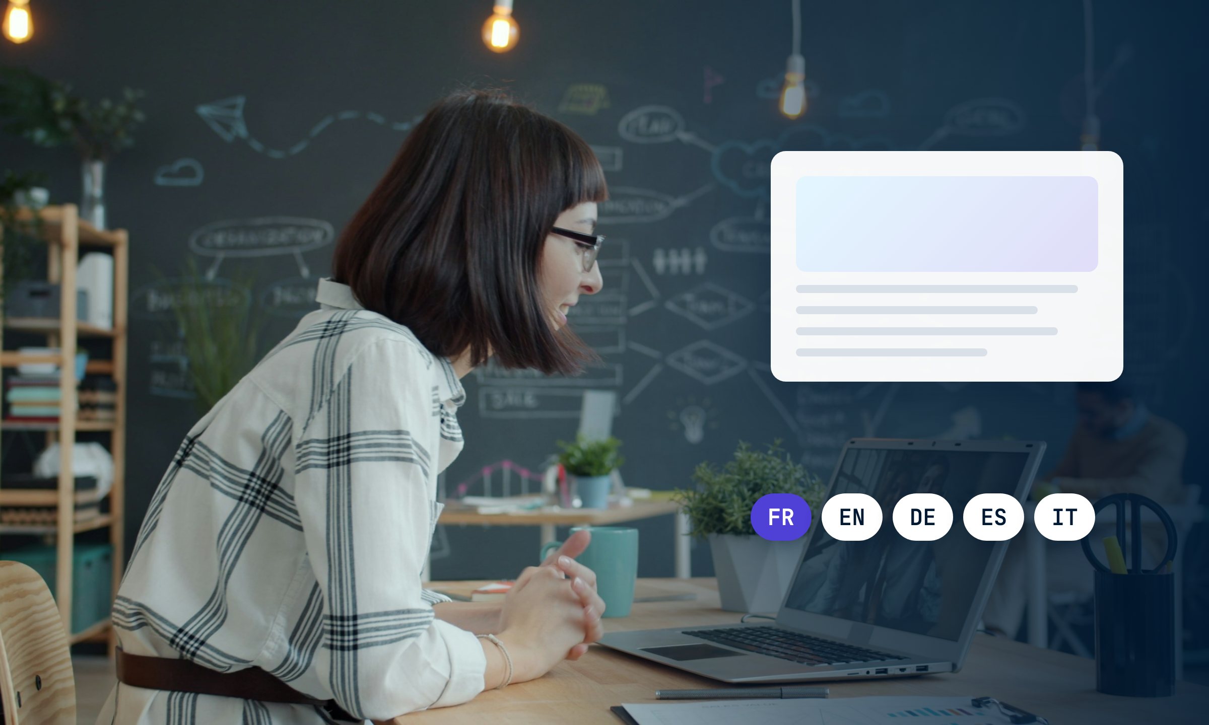 Multilingual CMS: a woman at her laptop and a content page available in five languages (FR, EN, DE, ES, IT)